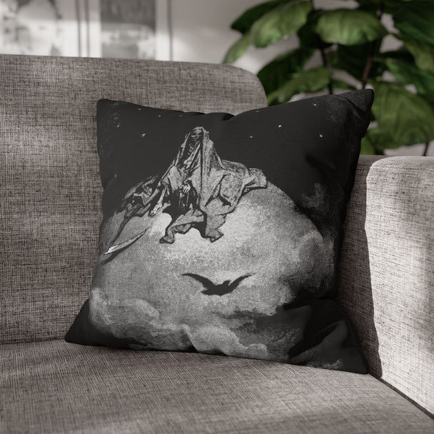 Gustave Doré 'The Raven' pillowcase, 100% spun polyester, double-sided print, concealed zipper, 4 size options