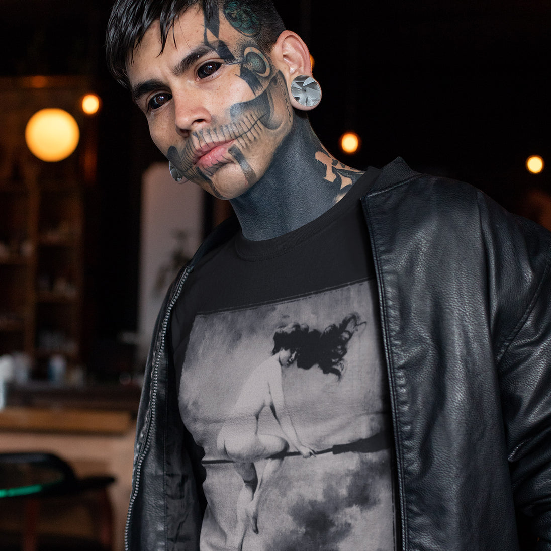 Tattooed man wearing Départ Pour Le Sabbat T-Shirt