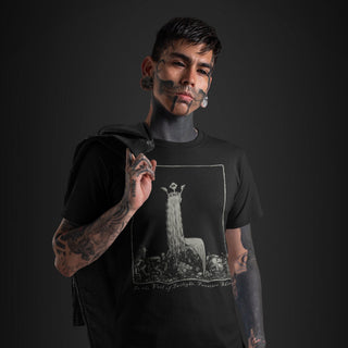 Tattooed man wearing Princess Tuvstarr T-Shirt