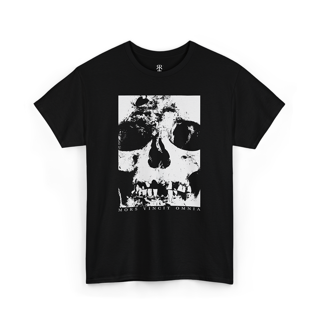 Mors Vincit Omnia t-shirt showing human skull