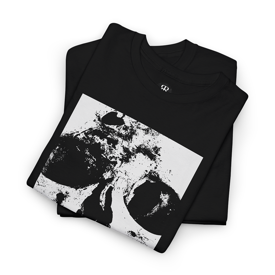 Mors Vincit Omnia t-shirt showing human skull