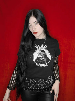 Woman wearing t-shirt shoeing portrait of Vlad the Impaler