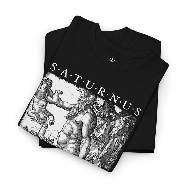 Black t-shirt with a graphic print of Saturn and the text 'SATURNUS' on the front.