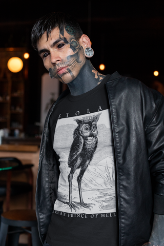 Man wearing Solas t-shirt